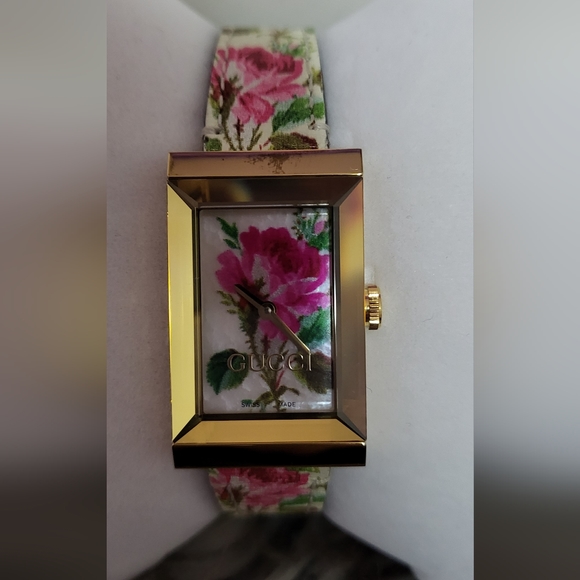 Gucci watch - Picture 2 of 2